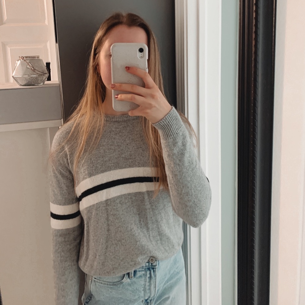 Brandy Melville Sweater